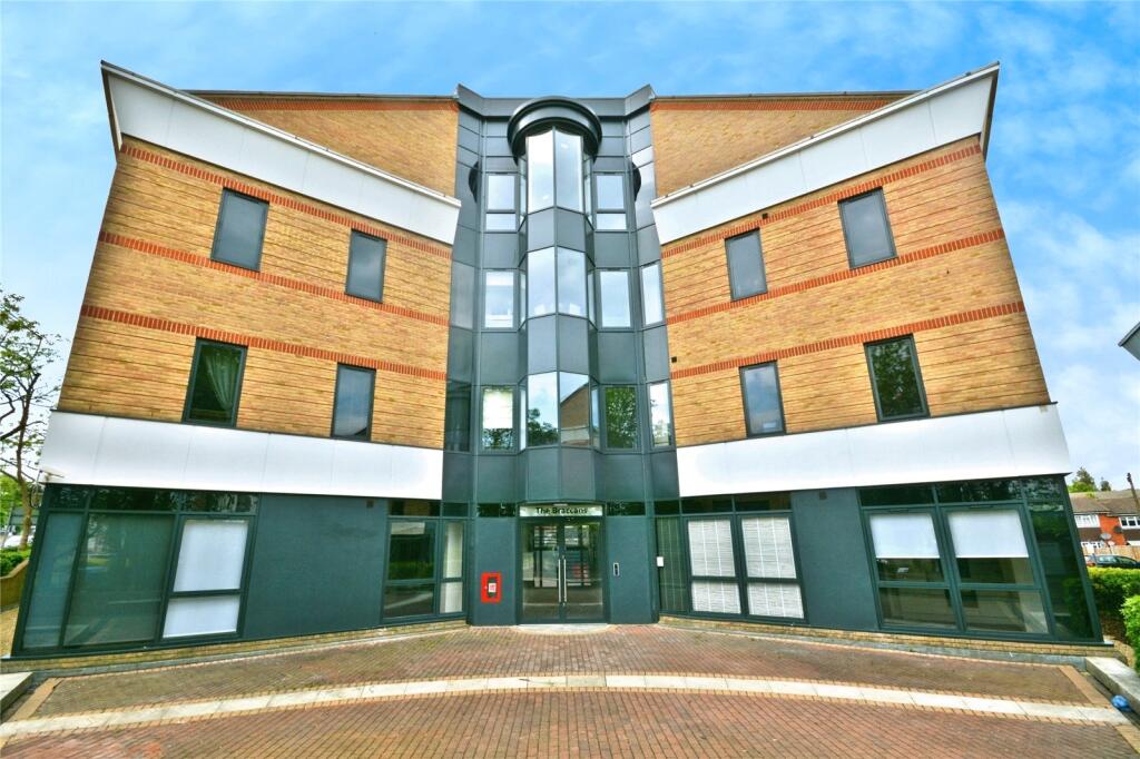 Main image of property: London Road, Bracknell, RG12