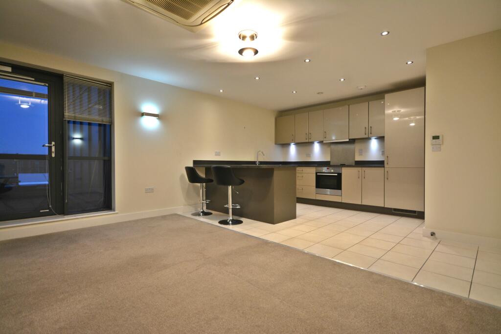 Main image of property: New Manor House, The Ring, Bracknell, RG12