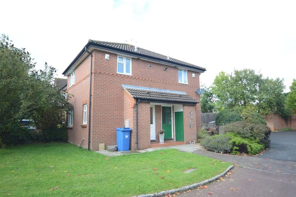 Main image of property: Mary Mead, Warfield, Bracknell, RG42