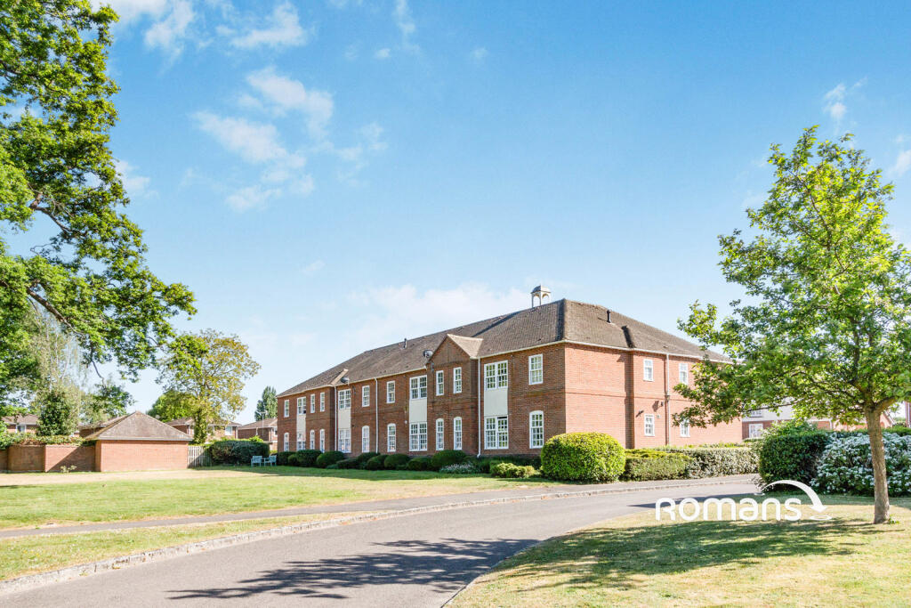 Main image of property: Calcott Park, Yateley, Hampshire, GU46