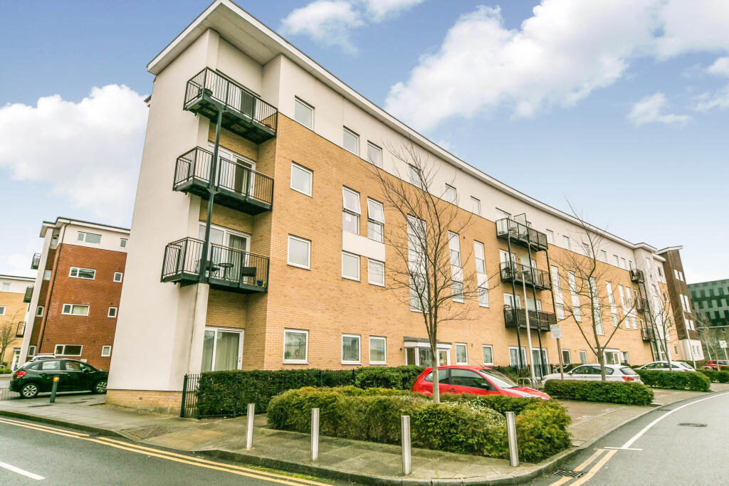 Main image of property: Thorney House, Drake Way, Reading, RG2