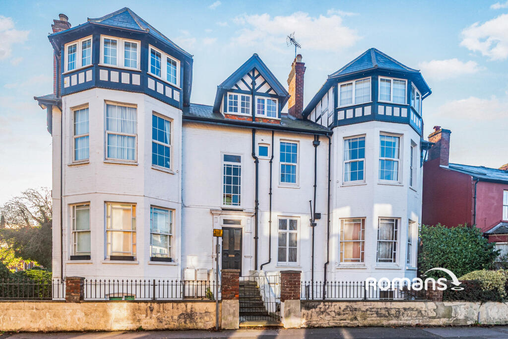 Main image of property: Tilehurst Road, Reading, Berkshire, RG1