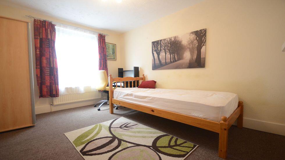 Main image of property: Reading, RG1