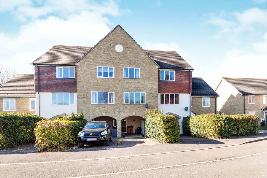 3 bedroom town house for rent in Oakey Drive, Wokingham, RG40