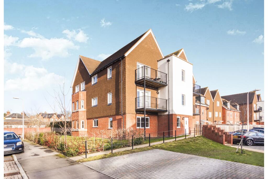 Main image of property: Outfield Crescent, Wokingham, RG40