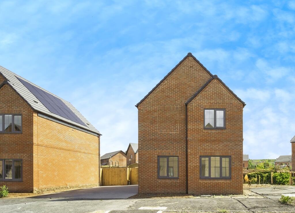 Main image of property: Gethin Grove, Crowthorne, RG45