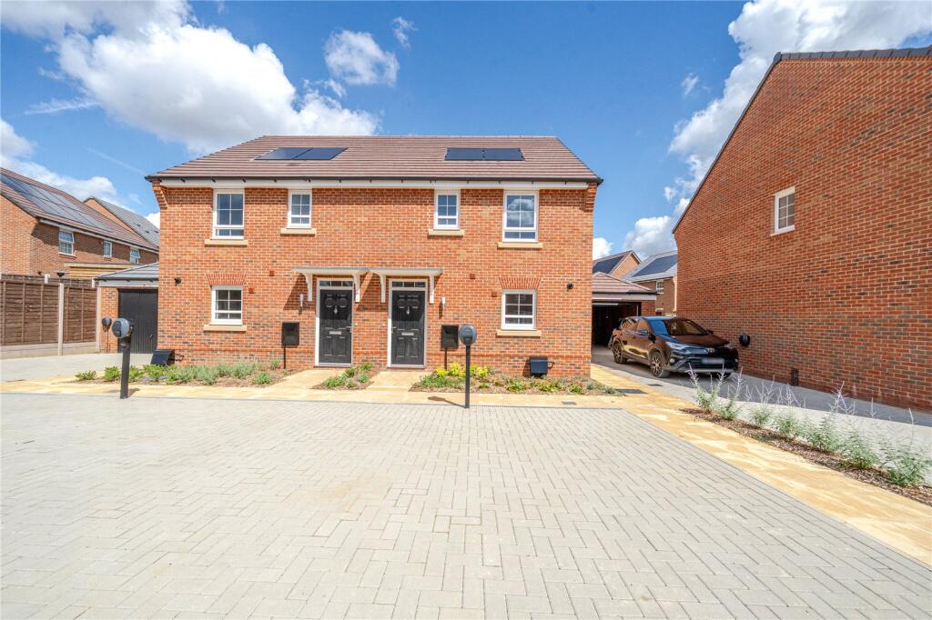 Main image of property: Wheat Street, Finchwood Park, Wokingham, RG40