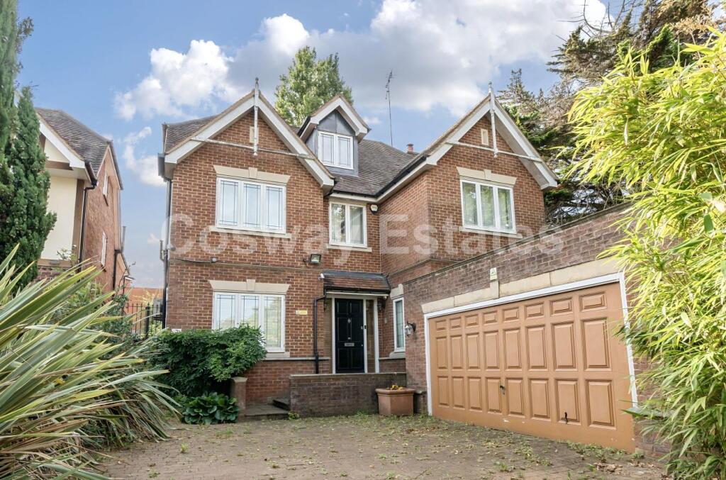 Main image of property: Hendon Lane, London, N3
