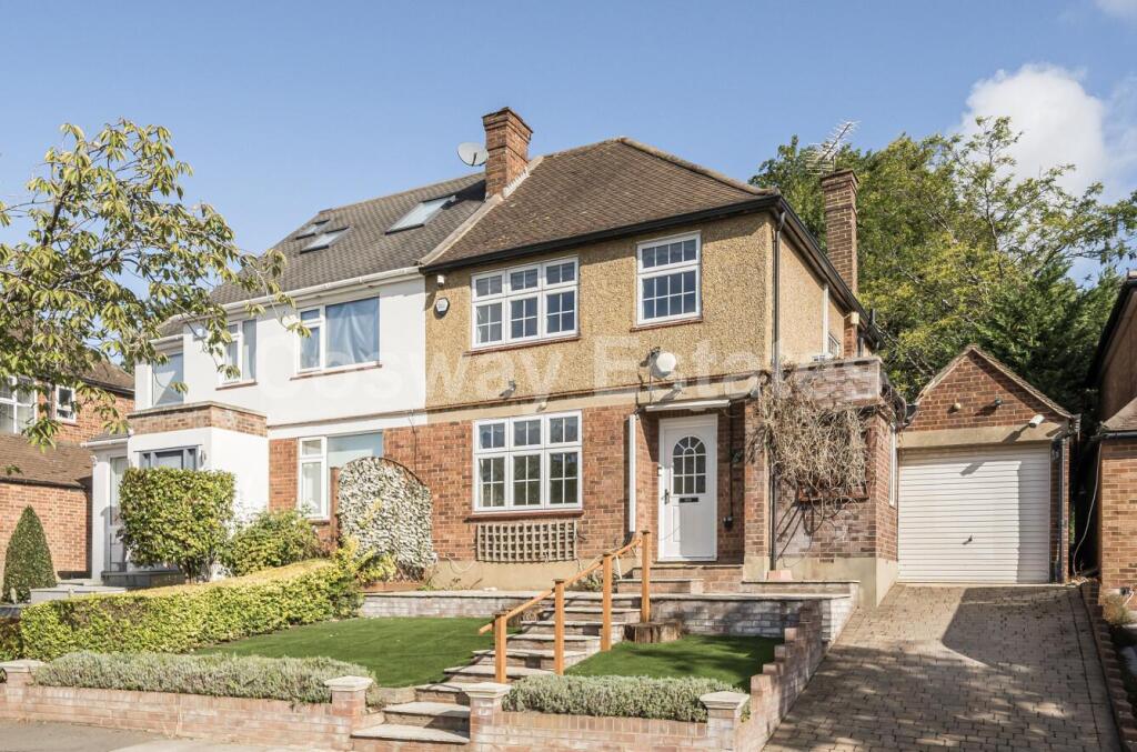 Main image of property: The Reddings, Mill Hill, NW7