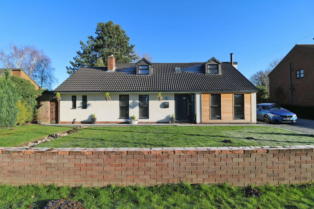 3 bedroom detached house for sale in West End Road, Epworth, DN9
