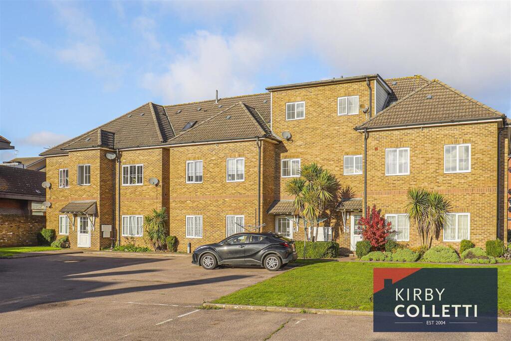Main image of property: 13 Lowfield Court, Hoddesdon, Hertfordshire