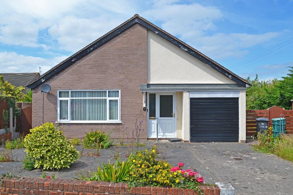 2 bedroom detached bungalow for sale in Bryn Parc, Abergele, Conwy