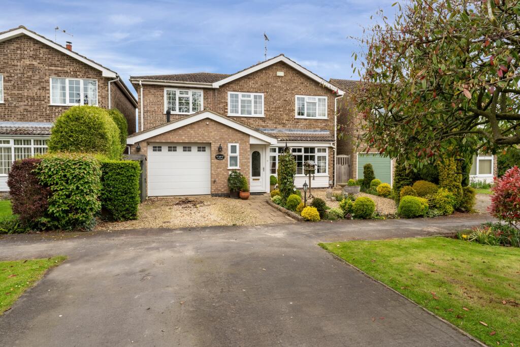 5 bedroom detached house for sale in Lindsey Road, Uffington, Stamford, PE9