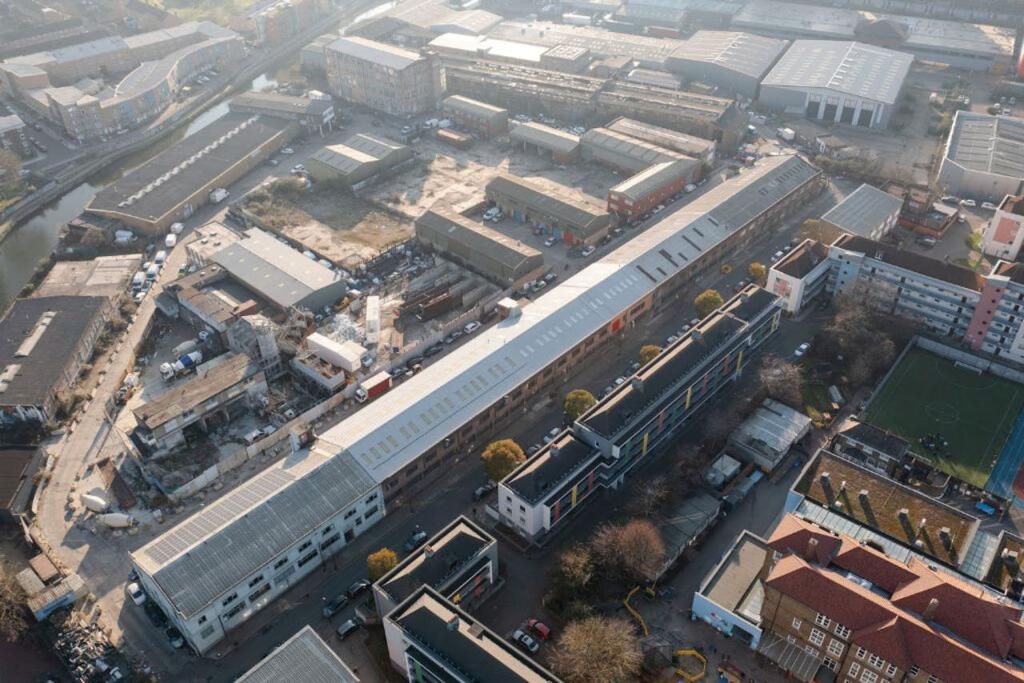 Light industrial facility to lease in Printworks, Empson Street