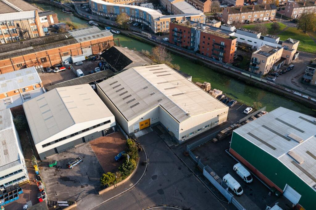 Light industrial facility to lease in 21 St Andrews Way, Bromley by Bow