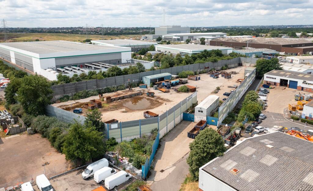 Additional property image - Endeavour Way, Croydon, London, CR0 4TR