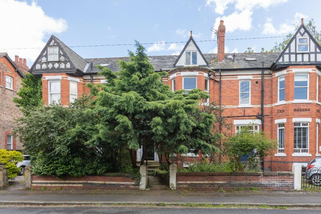 5 bedroom terraced house for sale in Palatine Avenue, Manchester, Greater Manchester, M20