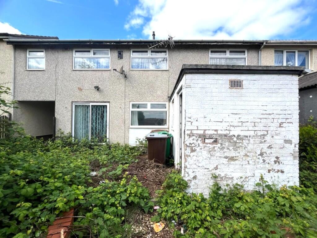 Main image of property: Hoefield Crescent, Nottingham, Nottinghamshire, NG6