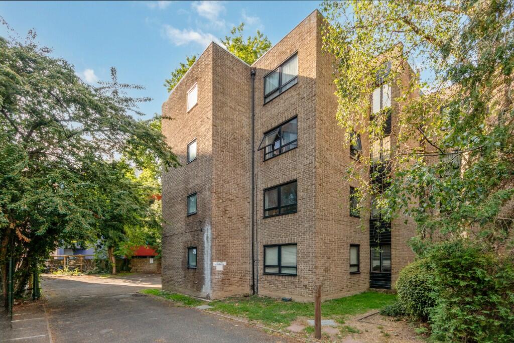 Main image of property: Tavistock Road, Croydon, London, CR0