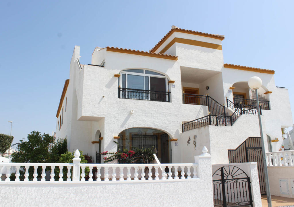 2 bedroom apartment for sale in Vistabella Golf, Alicante, Spain