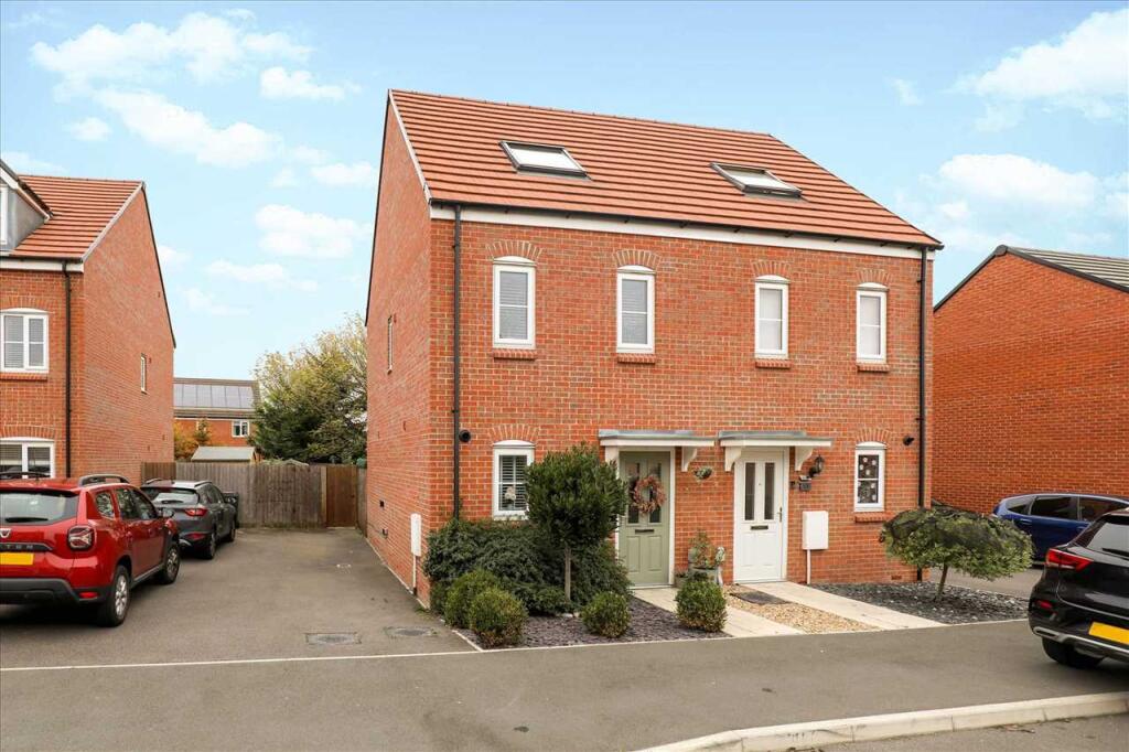 Main image of property: Manningham Lane, Barton Seagrave