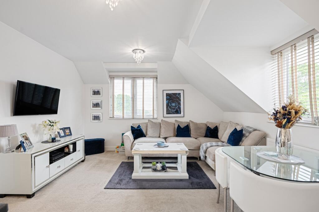2 bedroom flat for sale in Ash Court, 124 Watling Street, Bexleyheath, Kent, DA6