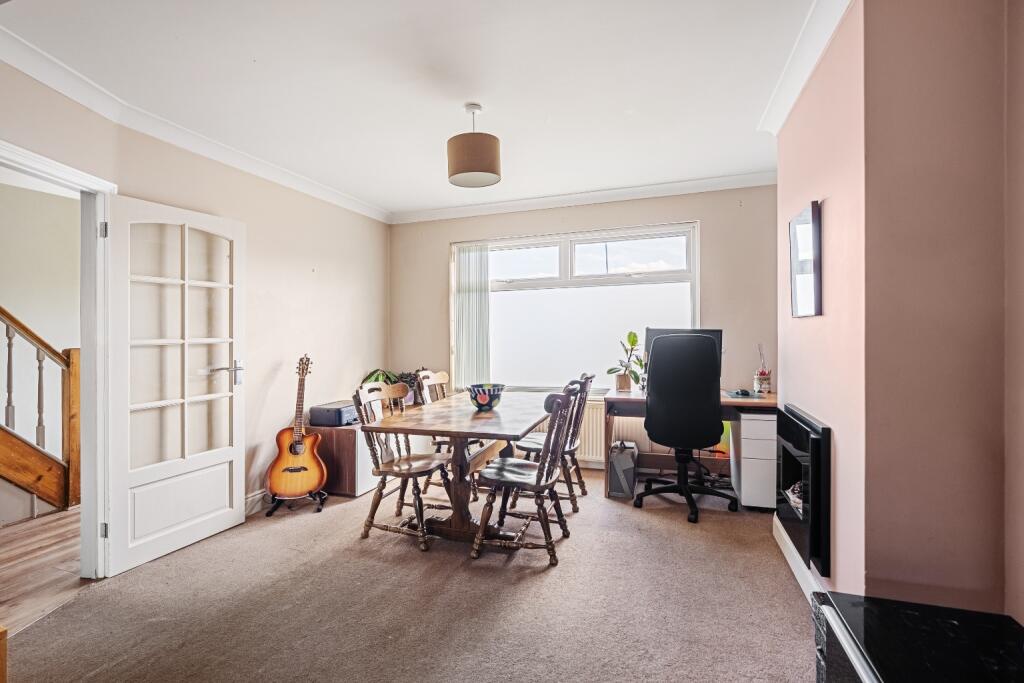 Additional property image - Luddesdon Road, Erith/Bexleyheath Border, DA8