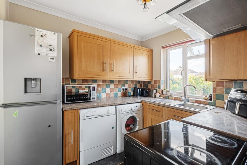 Additional property image - Luddesdon Road, Erith/Bexleyheath Border, DA8