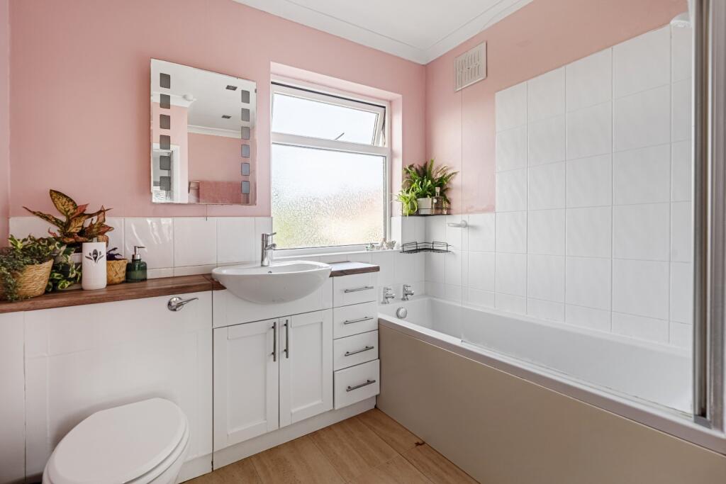 Additional property image - Luddesdon Road, Erith/Bexleyheath Border, DA8