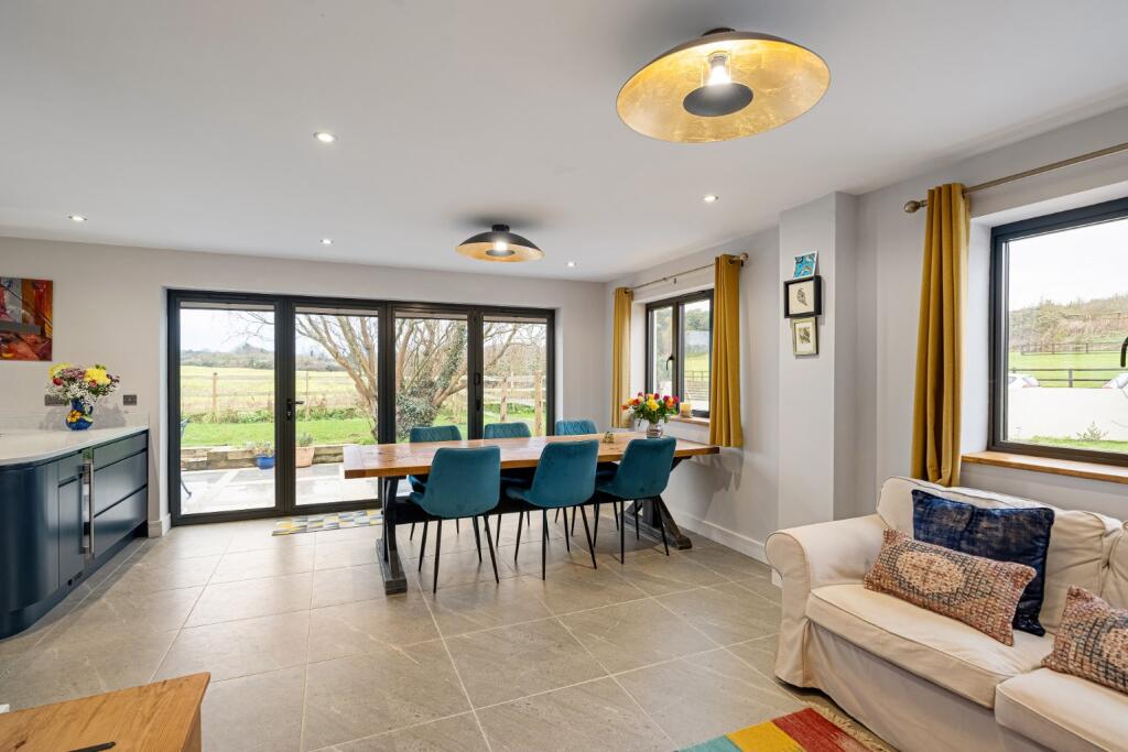 Additional property image - Lower Road, Hextable, BR8 7PE