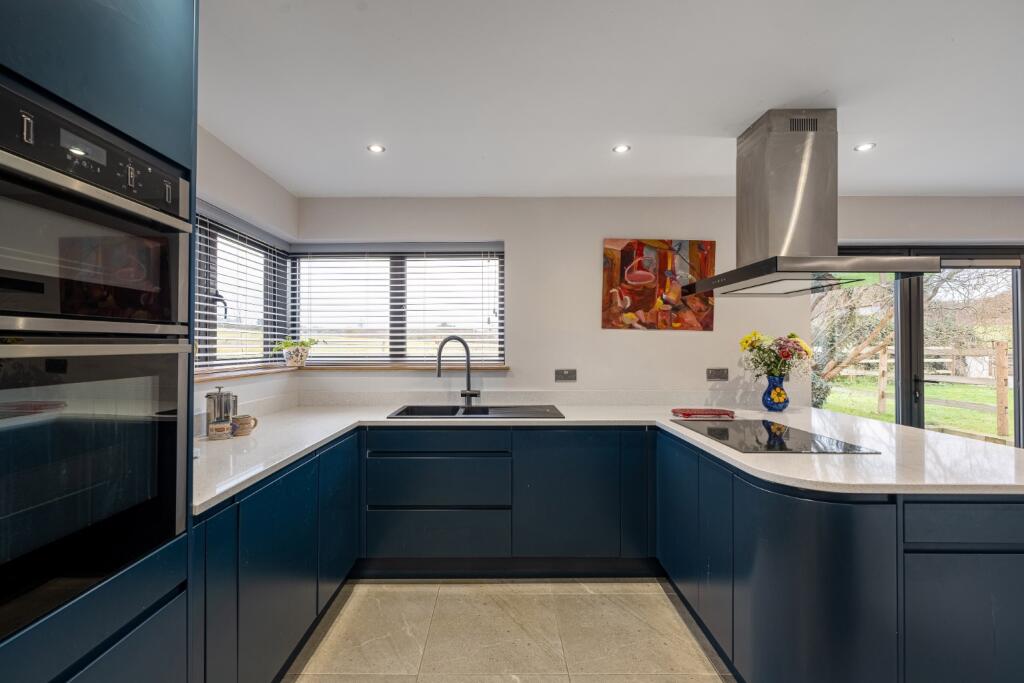 Additional property image - Lower Road, Hextable, BR8 7PE