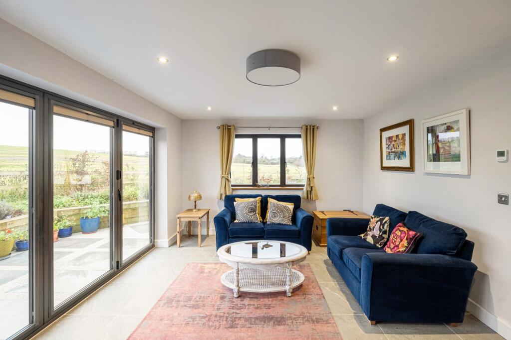 Additional property image - Lower Road, Hextable, BR8 7PE