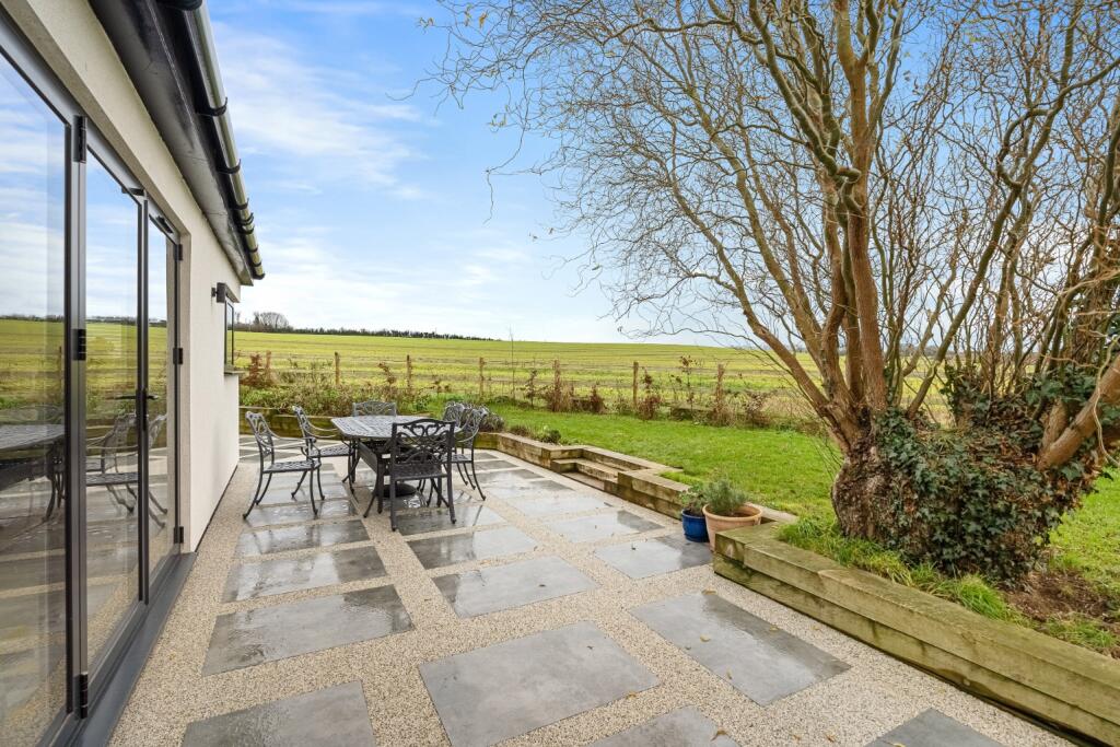 Additional property image - Lower Road, Hextable, BR8 7PE