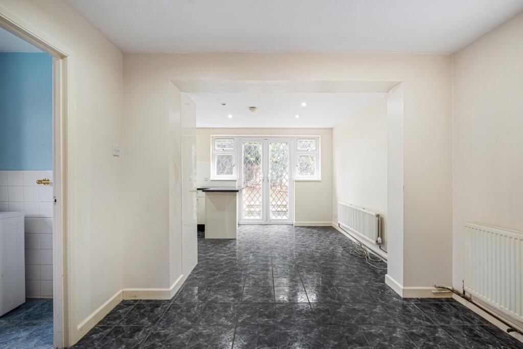 Additional property image - Paddocks Close, Orpington, BR5 4PP