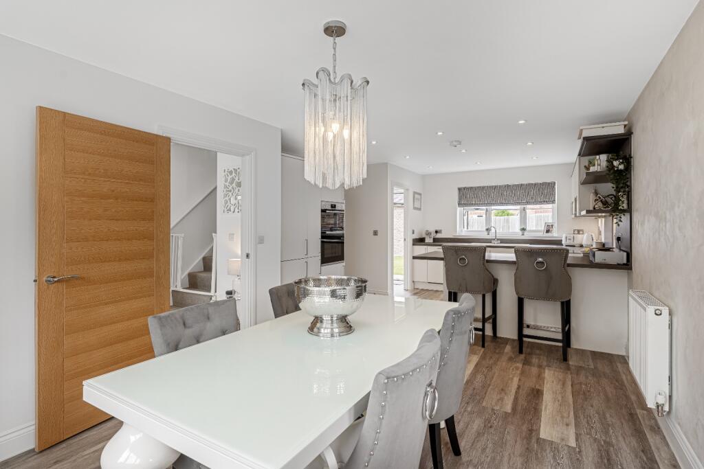 Additional property image - Parkwood Hill, Greenhithe, Kent, DA9