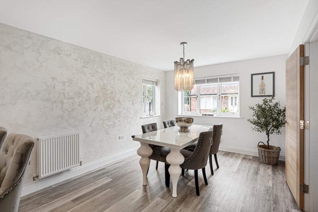 Additional property image - Parkwood Hill, Greenhithe, Kent, DA9