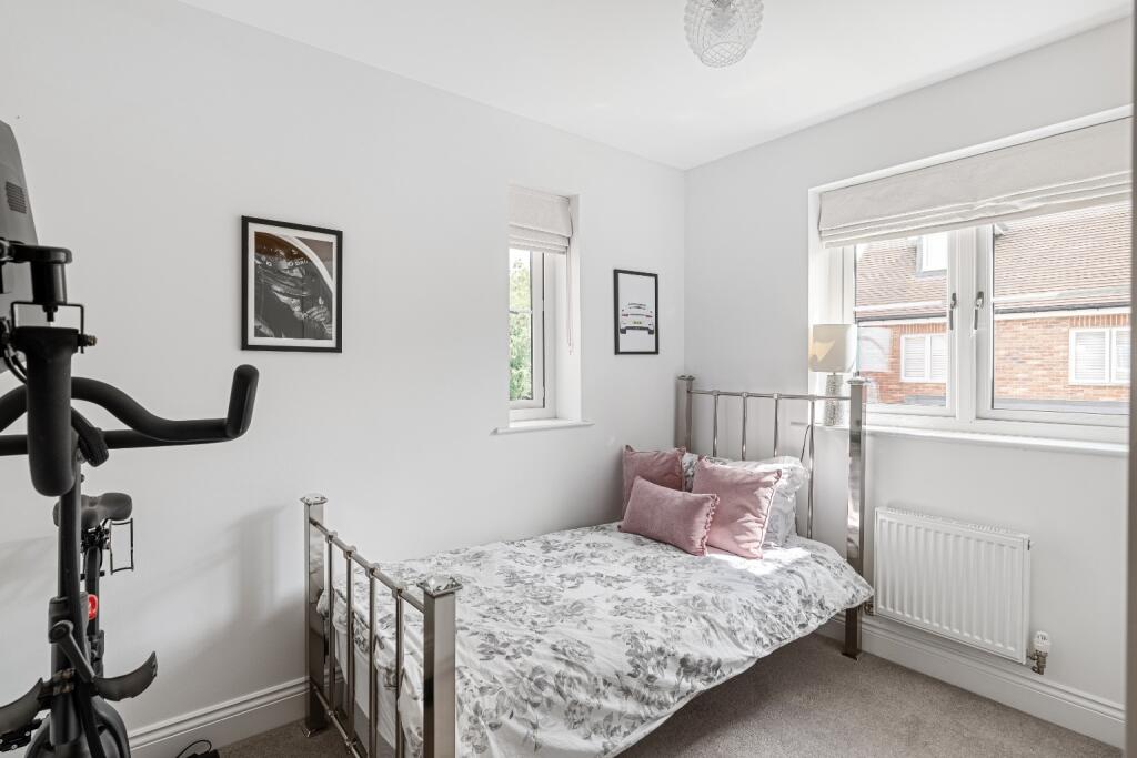 Additional property image - Parkwood Hill, Greenhithe, Kent, DA9