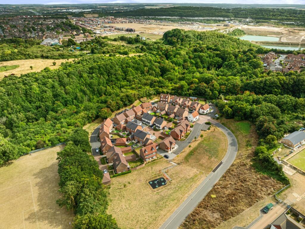 Additional property image - Parkwood Hill, Greenhithe, Kent, DA9