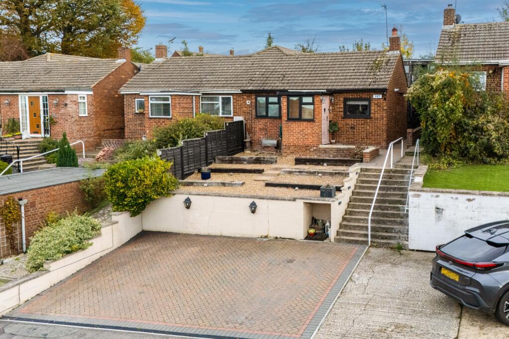 Main image of property: Beacon Drive, Bean, Dartford, Kent, DA2