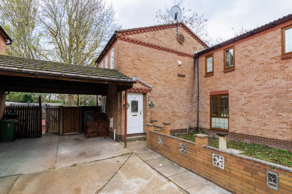 Main image of property: Courtland Grove, Thamesmead, Greater London, SE28