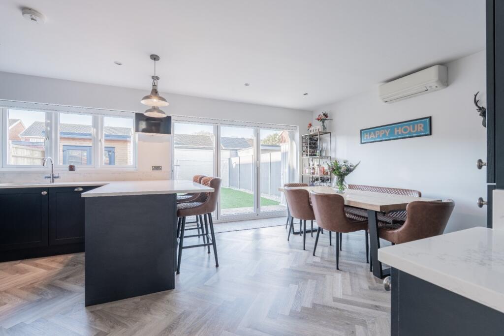 Main image of property: Vale Road, Dartford, Kent, DA1