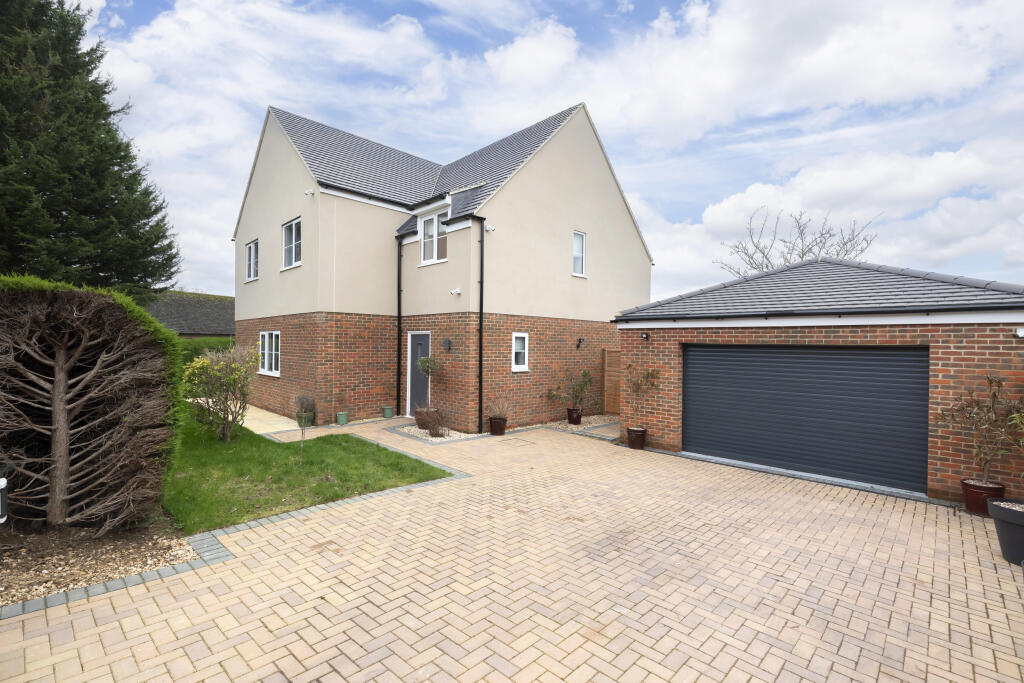 Main image of property: Elm Place, Eynsham, OX29