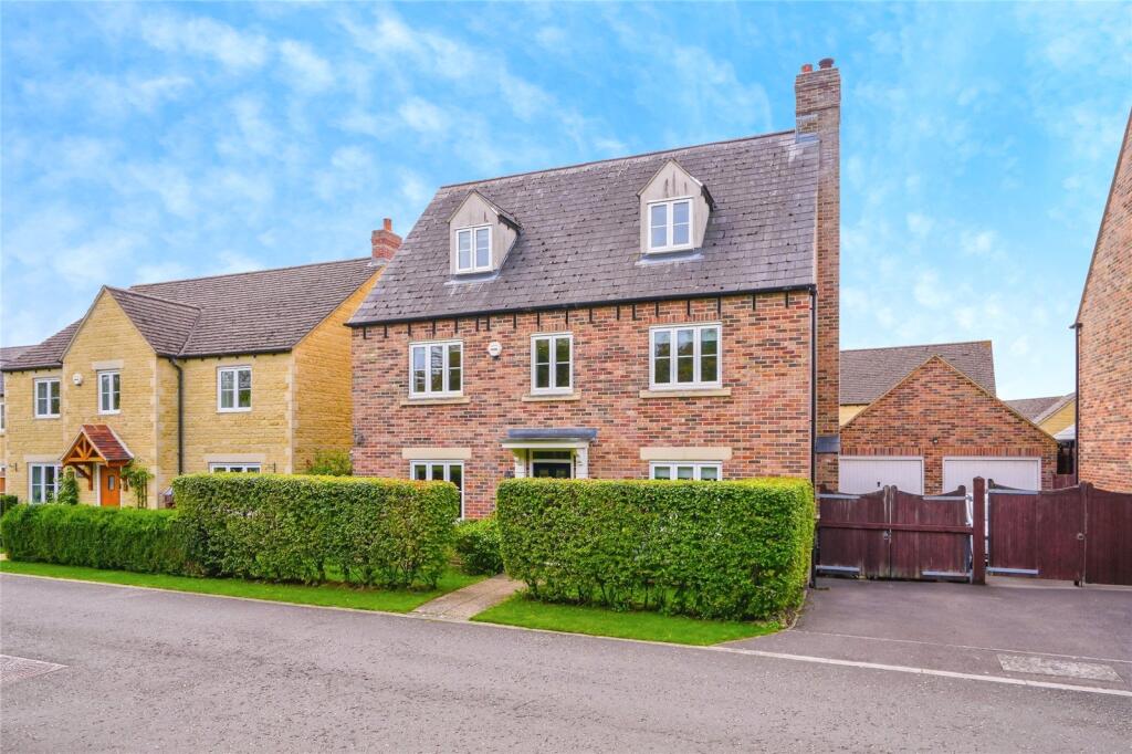 Main image of property: Carterton, Oxfordshire