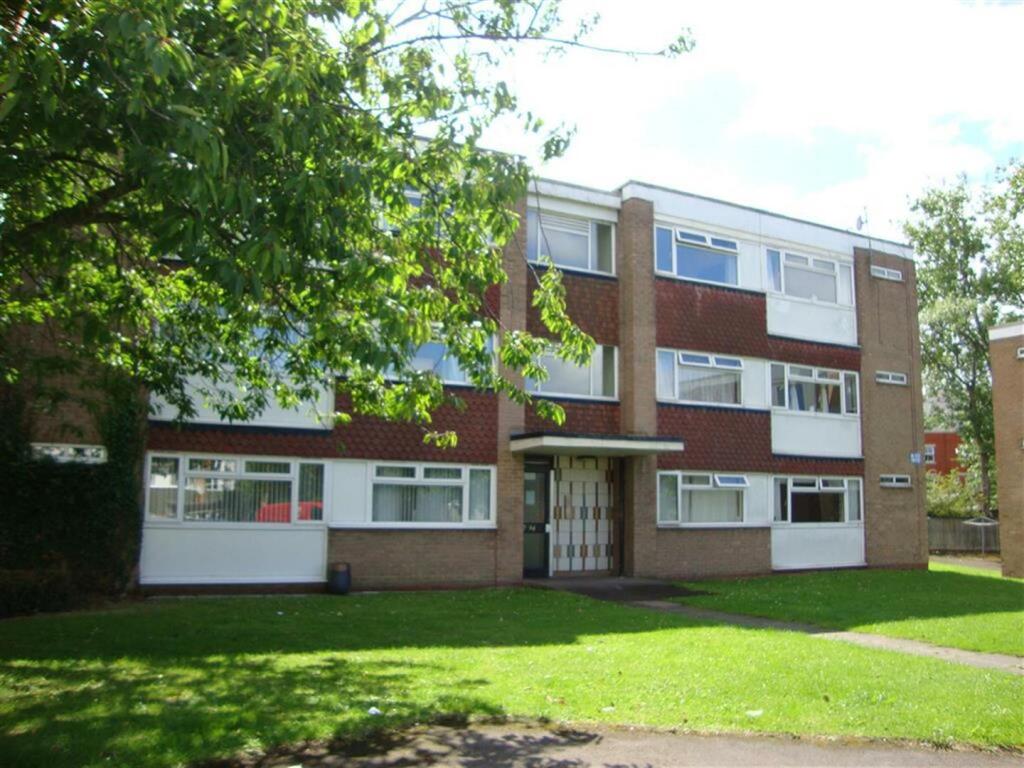 2 bedroom flat for rent in Masons Way, Solihull, B92 7JF, B92