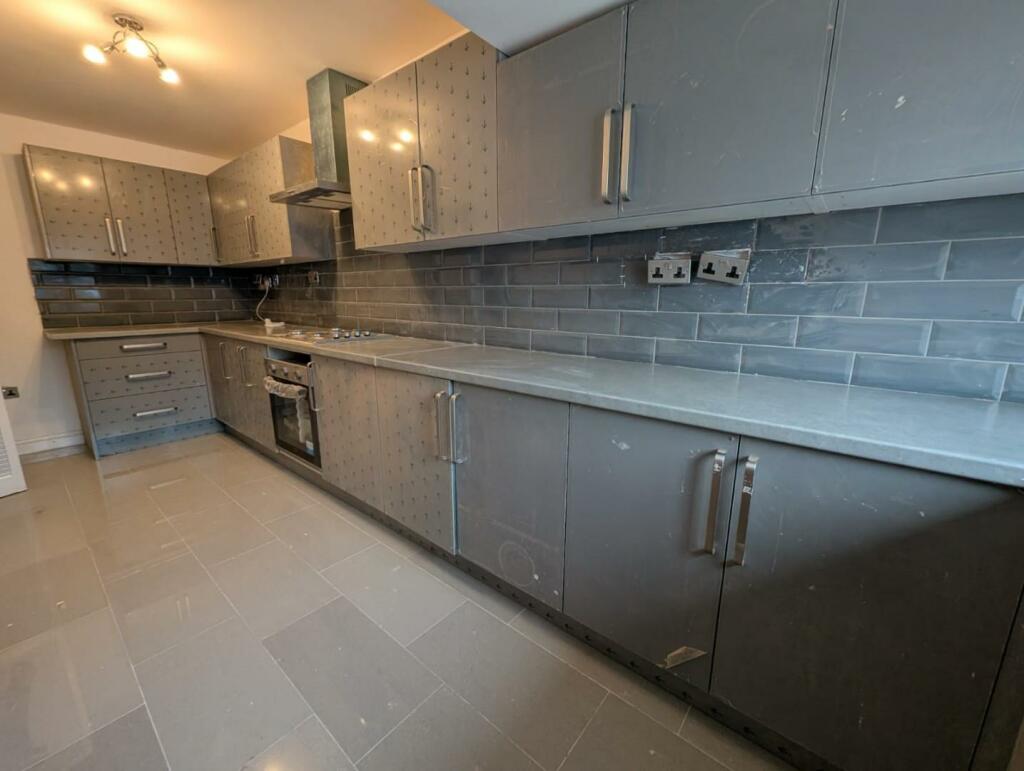 Additional property image - Banbrook Close, Solihull B92 9NE