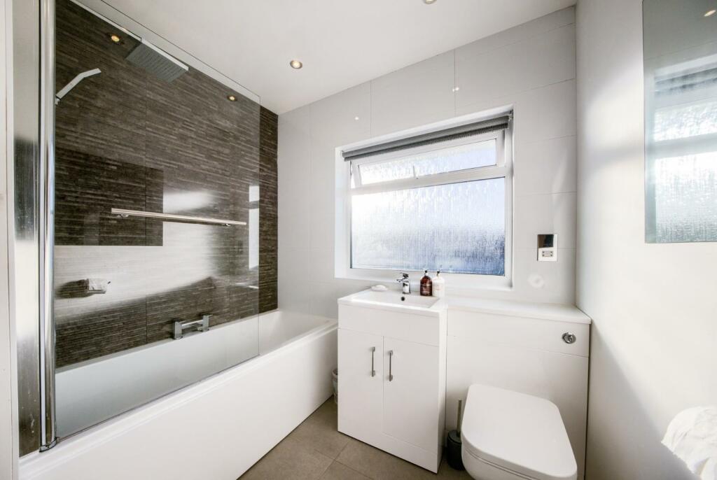 Additional property image - White House Way, Solihull B91 1SE