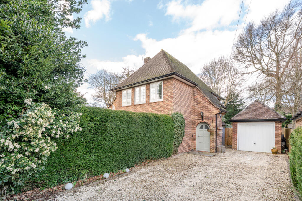 Main image of property: Maltmans Lane, Chalfont St. Peter, Gerrards Cross