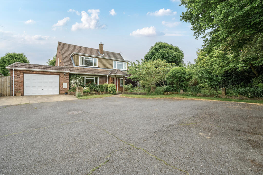Main image of property: Nelson Close, Winchmore Hill, Amersham