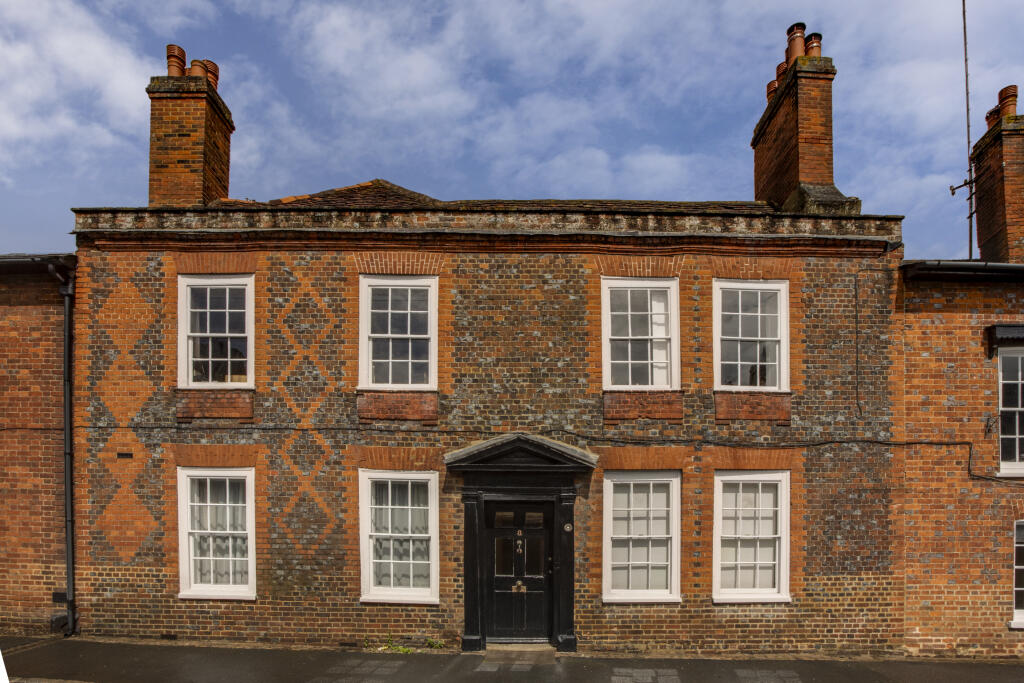 Main image of property: Church Street, Amersham, HP7