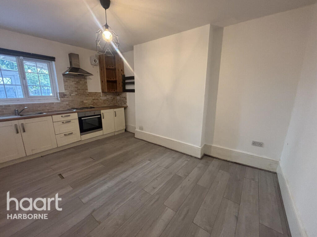 Main image of property: PARK RD, MOSELEY